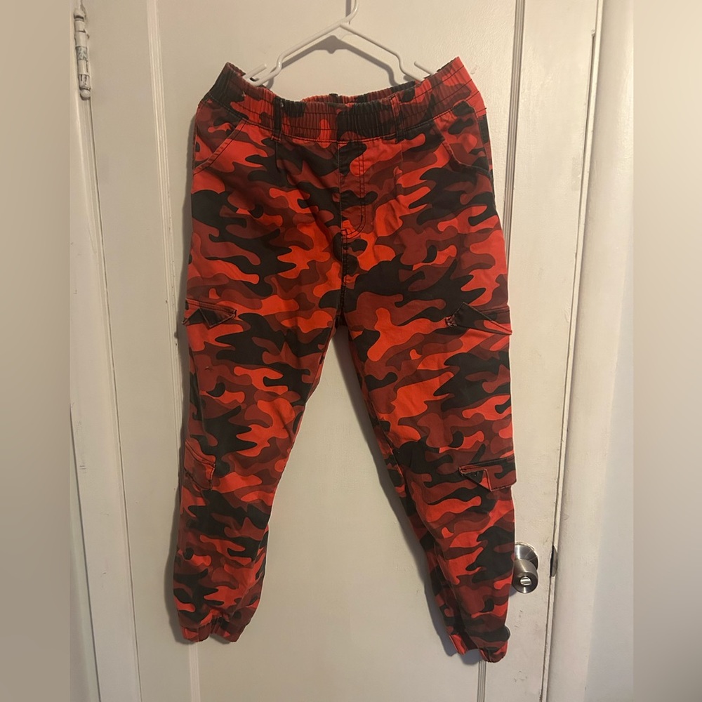 Red camo pants